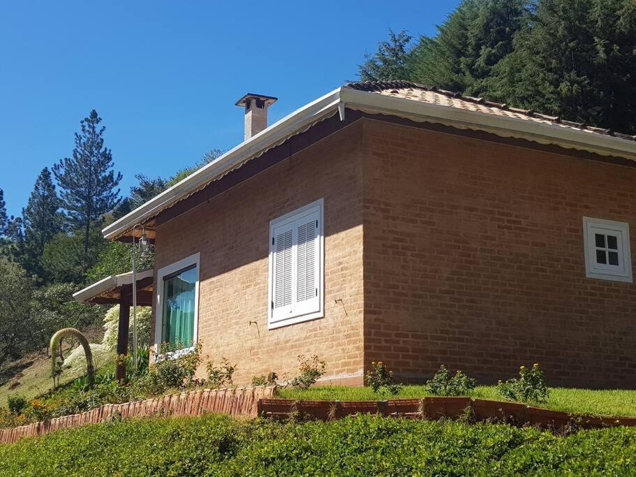 Recanto Dos Beija Flores, Chale Lantana C Holiday home Monte Alegre do Sul