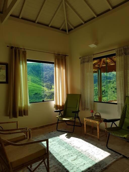 Holiday home Recanto Dos Beija Flores, Chale Lantana C