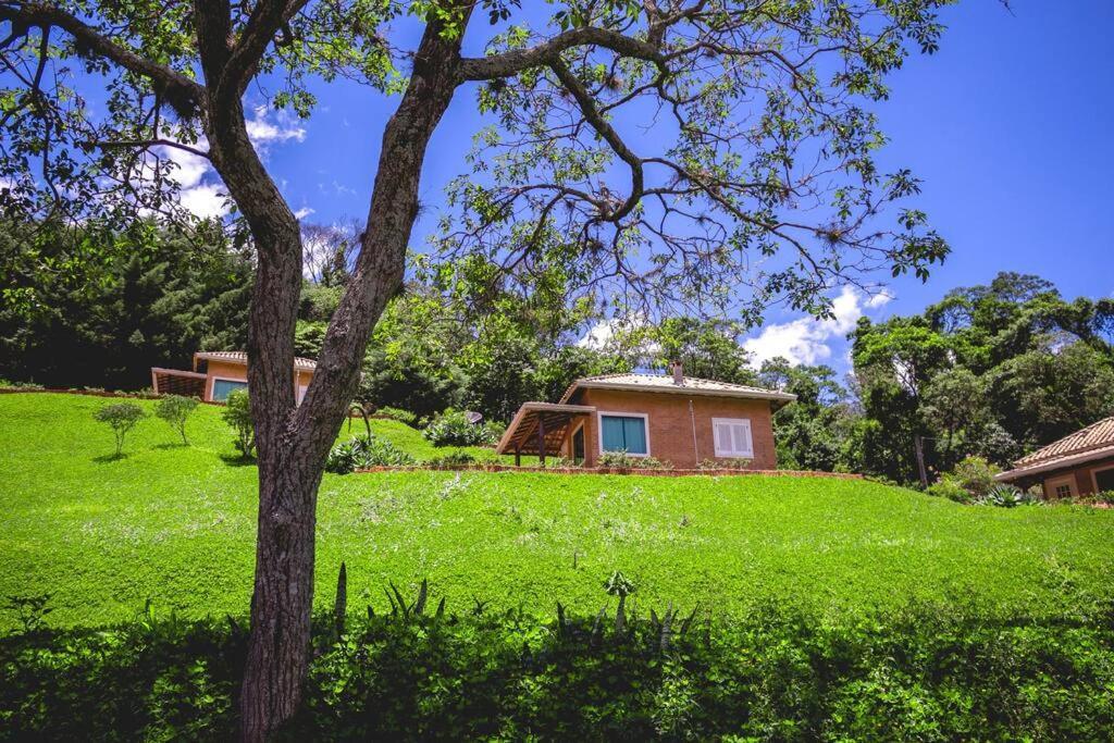 Holiday home Recanto Dos Beija Flores, Chale Lantana C Monte Alegre do Sul