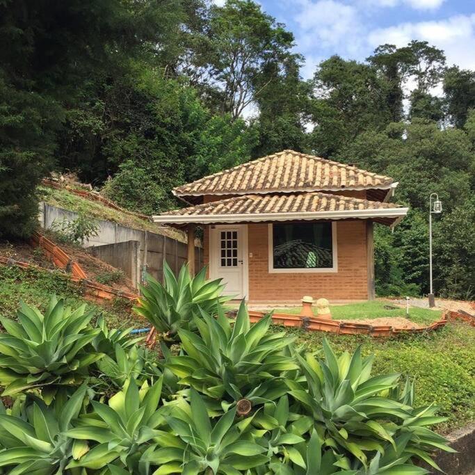 Recanto Dos Beija Flores, Chale Lantana C
