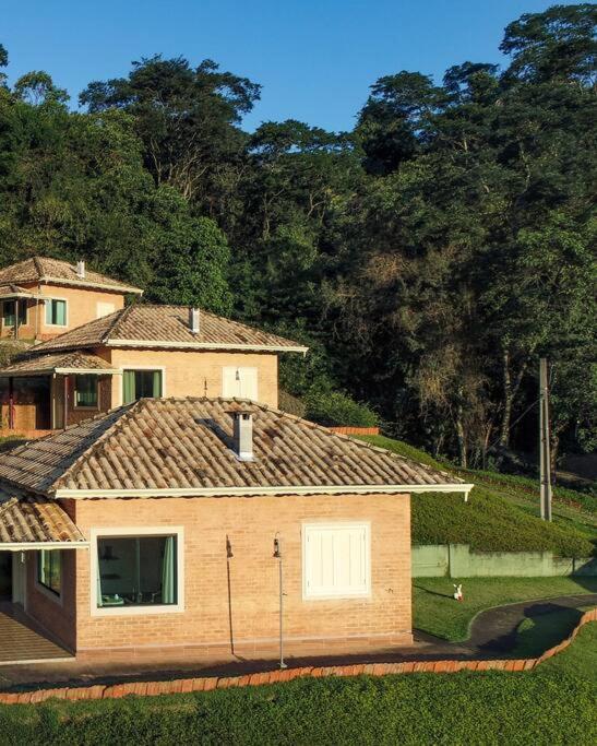 Holiday home Recanto Dos Beija Flores, Chale Lantana C Monte Alegre do Sul